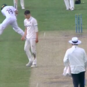 WATCH: Azhar Ali Hilariously Hits Rolling Delivery For Four During County Match Between Worcestershire and Sussex