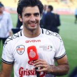 “Stop Inventing”: Bruised Carlos Sainz Clears the Air On Injury Rumors After Concerning Images Go Viral