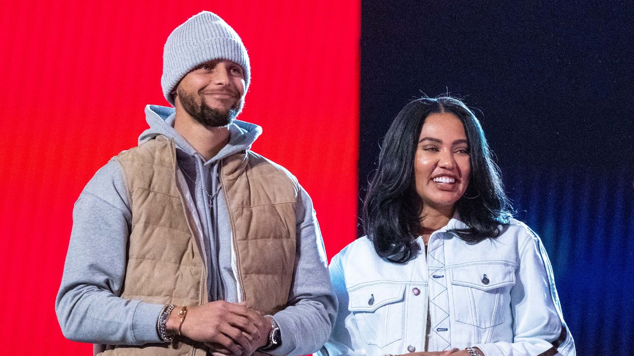 Despite Having $30 Million Mansion, Stephen Curry's Wife Ayesha Calls Bay Area Condo a Family Retreat