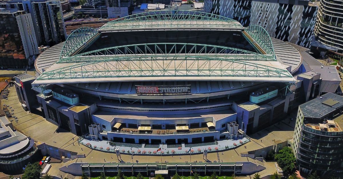 Is There Any Cricket Stadium Covered With Roof In India?