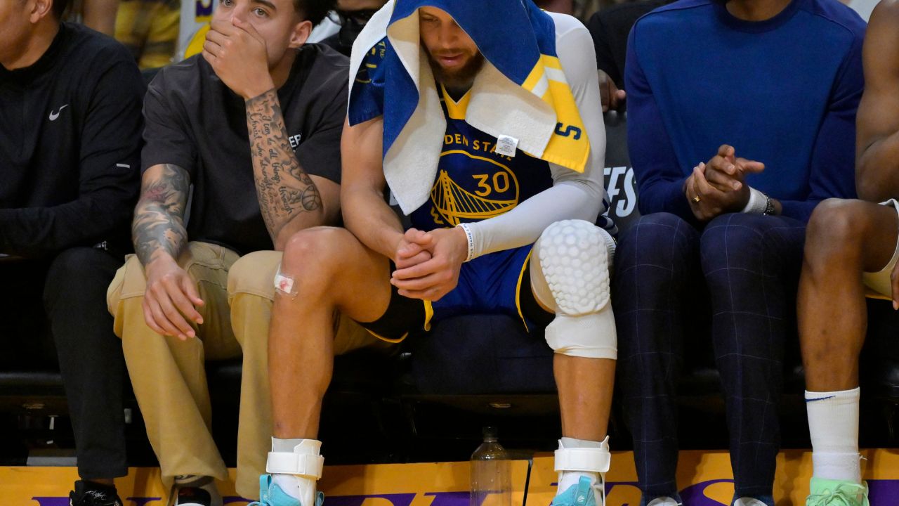 "Not Over Until Stephen Curry Retires": GSW Fans Warn NBA Community to Not Discard Warriors Dynasty After Humbling Loss to Lakers