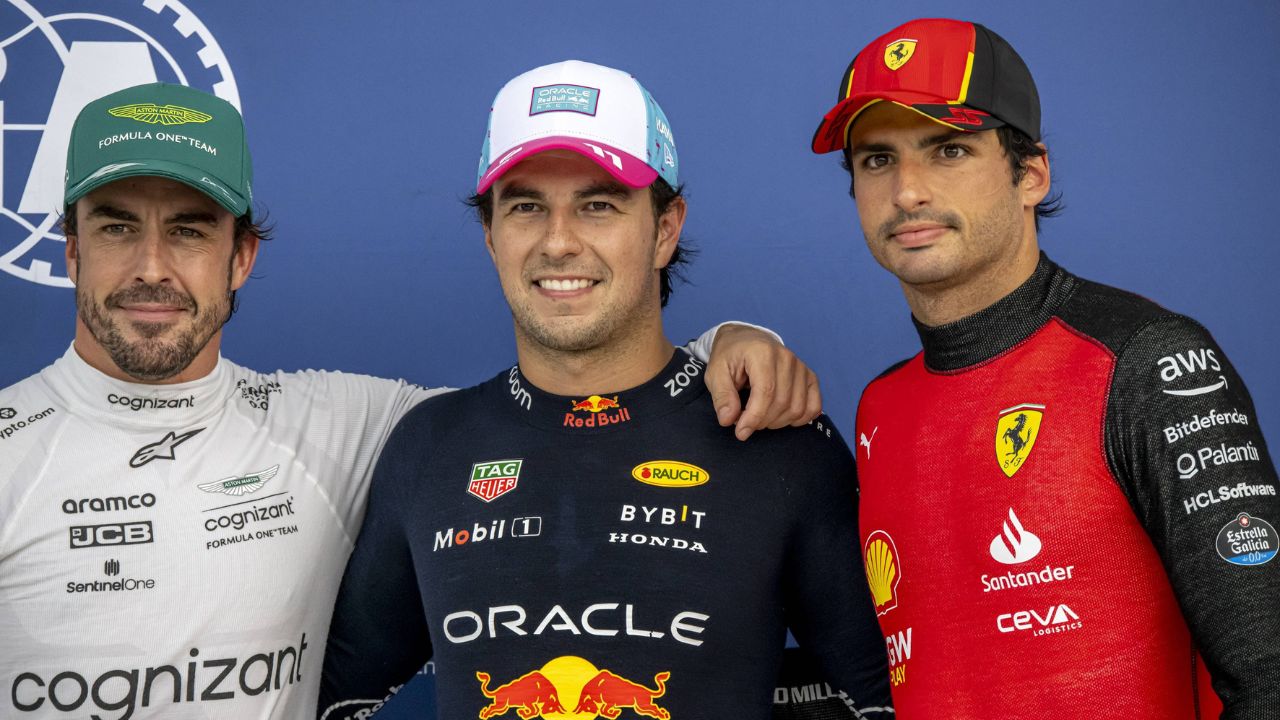 “You’re Friends Now, F*ckers?”: Sergio Perez Rubs Salt Into the Wound for Carlos Sainz by Bringing Up Unpleasant Memories