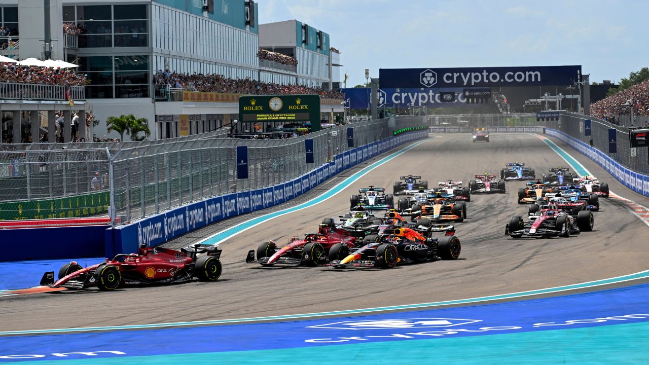 “Sweaty Fans Fighting for Relief”: Miami GP ‘Scam’ Pointed Out by American Fans Despite Bringing In $350 Million Revenue