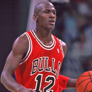Potential $1.3 Billion Earnings Kept Michael Jordan From Letting 'Tragedy' Lead to an Early Retirement: "Feared Losing his Product Endorsement"