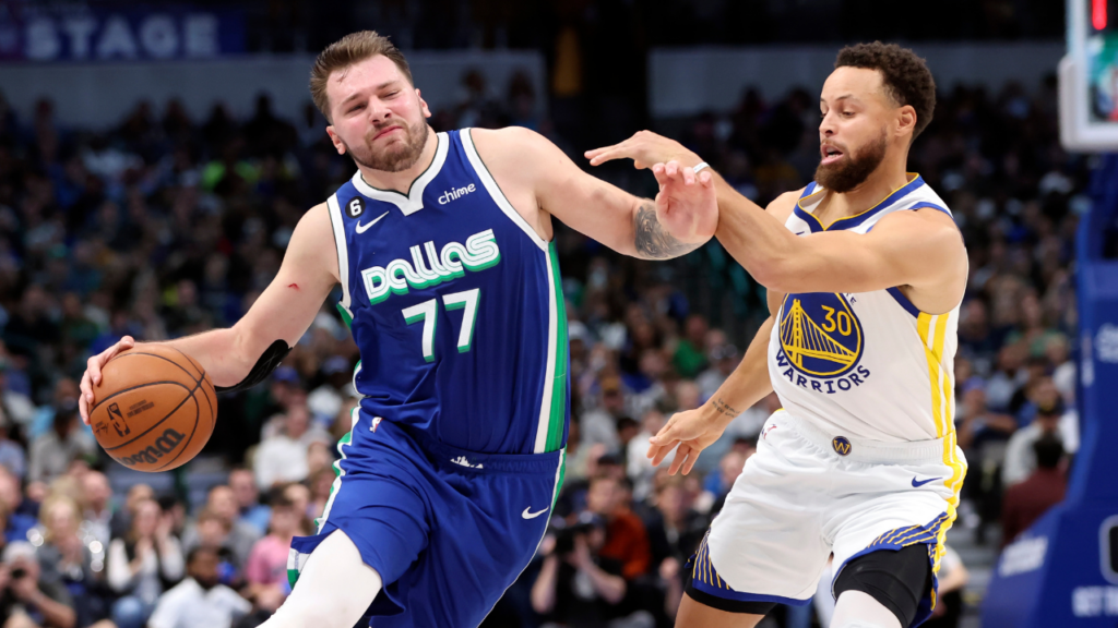 Watch: Stephen Curry Spooked 6ft 7" Luka Doncic Before 2021 All-Star Game