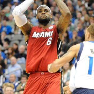 Having Been Accused of a Relationship with LeBron James’ Mom, Delonte West Disputed Cavs Coach Favoring Superstar