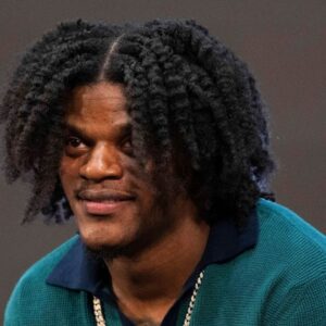 $260 Million Lamar Jackson, Who Once Lived in a "Squat Apartment," Gifted Rolex Watches to the Entire Ravens' Offense in 2019