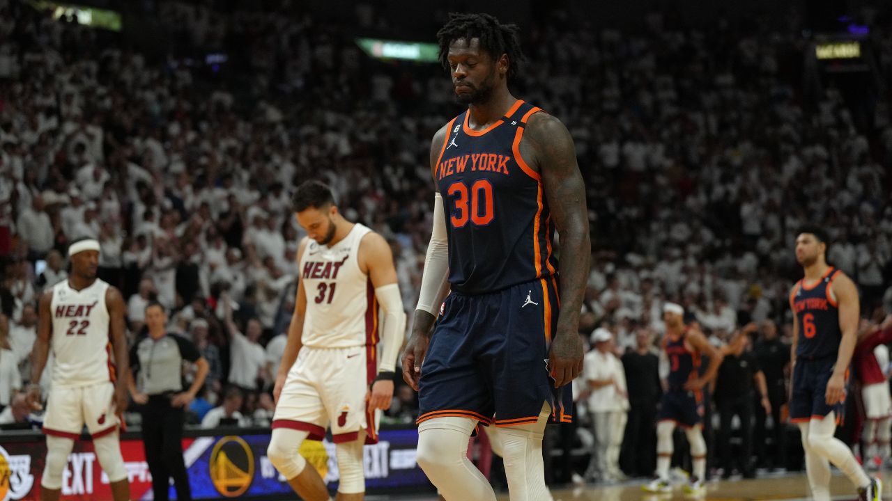 Richard Jefferson Reacts to Knicks Fans Vandalizing Julius Randle Posters After Humiliating Loss to Miami Heat
