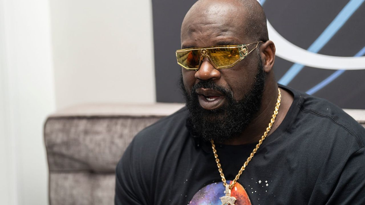 Shaquille O'Neal Once Bet 1000 Push Ups That He Could Get Into The White House Using His "Pals" In The Secret Service