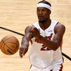 Having Hustled $6000 From the Bubble, Jimmy Butler Mocks 'Cheap' Teammates Over $20 Cup of Coffee: "Nobody on My Team Can Afford It"
