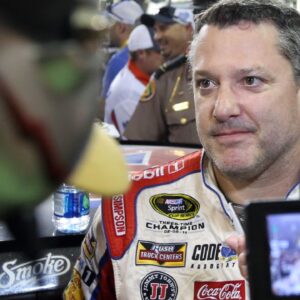 “Money, Sponsors Are Hard to Come By”: Kenny Wallace After Devastating News on Tony Stewart’s SRX Series