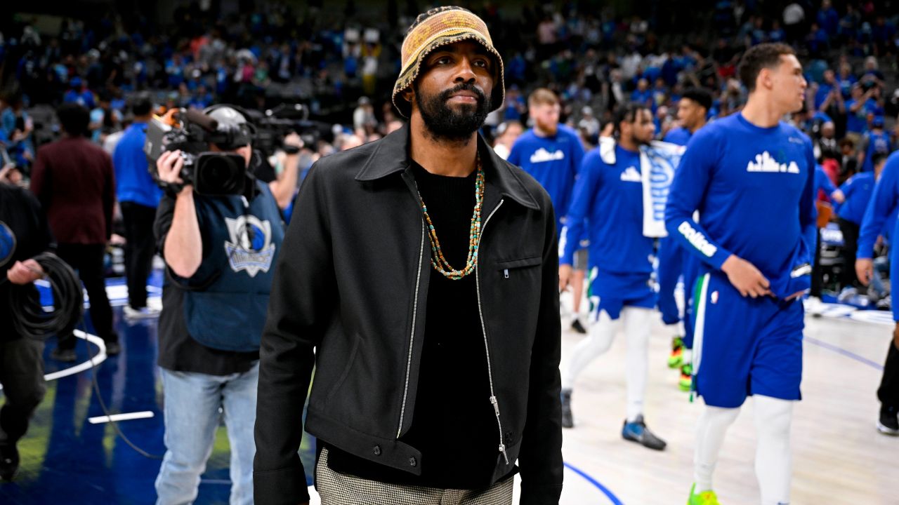 ‘Flat Earther’ Kyrie Irving Endorses Fresh Conspiracy Surrounding Orange Skyline in New York: “They don’t want us to see”