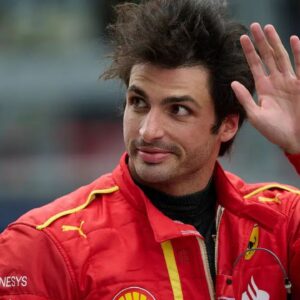 Defamed Ferrari Employee Thanks Carlos Sainz for Remembering Him Even After His Exit From the Team