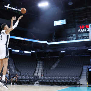 "Modern-Day Kareem Abdul Jabbar": Victor Wembanyama's Workout Reveal After Getting Drafted By Spurs Draws Multiple Comparisons From Fans