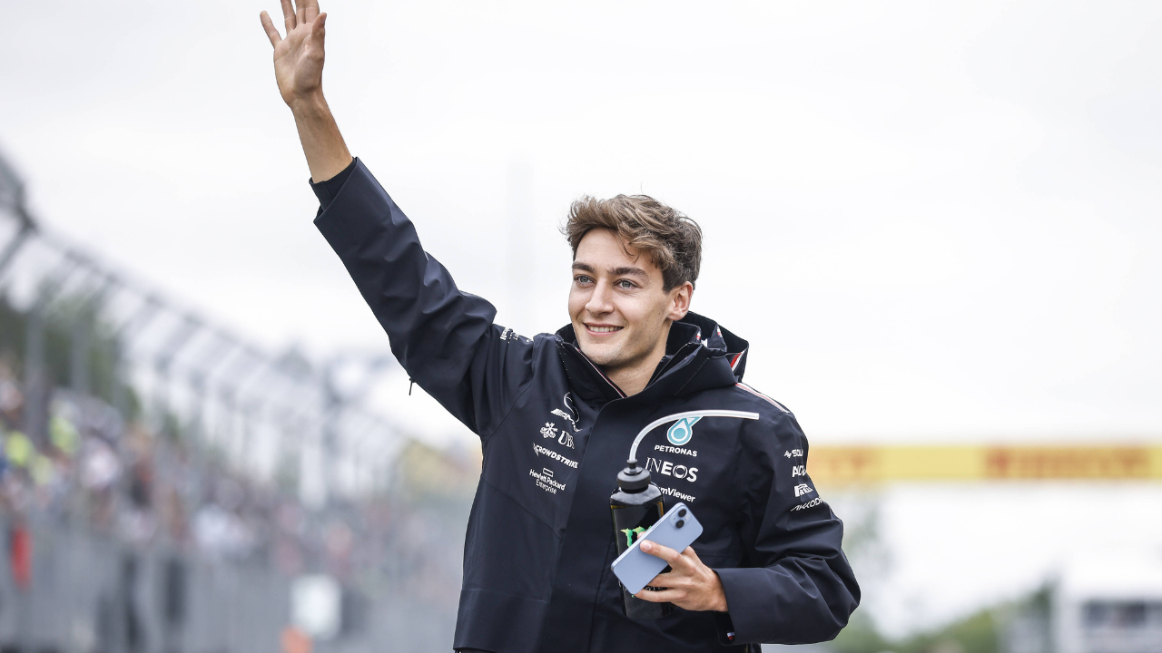 George Russell Satisfies Foot Fetishes Around the World With 5-Star Rated ‘Long Toes’