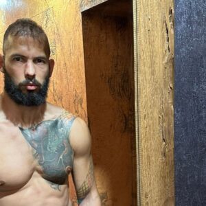 $350,000,000 Man Andrew Tate Announces Rewards for Fans Who Publicly Support Him: “Believing in the Good…”