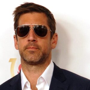 Random Londoners Guess Aaron Rodgers to Be an “Investment Banker” Before the Vikings Matchup