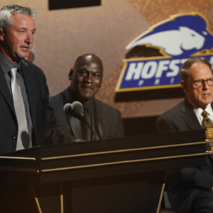 "Don't embarrass my shoes": Riding on 'Air Jordans' Success Michael Jordan Once Forced Toni Kukoc To Step up in Scottie Pippen and Dennis Rodman's Absence