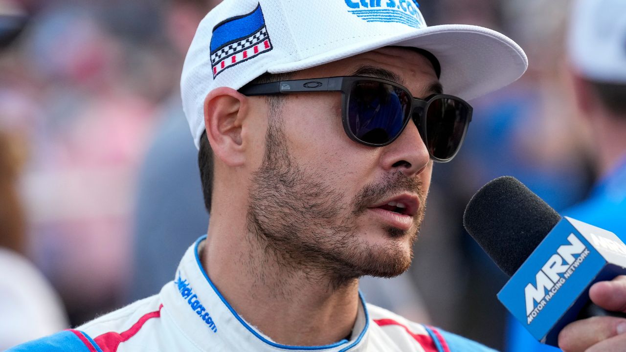 “Our No. 1 Character”: Kyle Larson Salutes Integral Part of His Hendrick Army, the ‘Moneywagon’ Driver