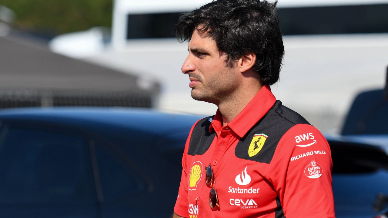 F1 Veteran Gives $10,000,000 Solution to Carlos Sainz to Defeat Sergio Perez