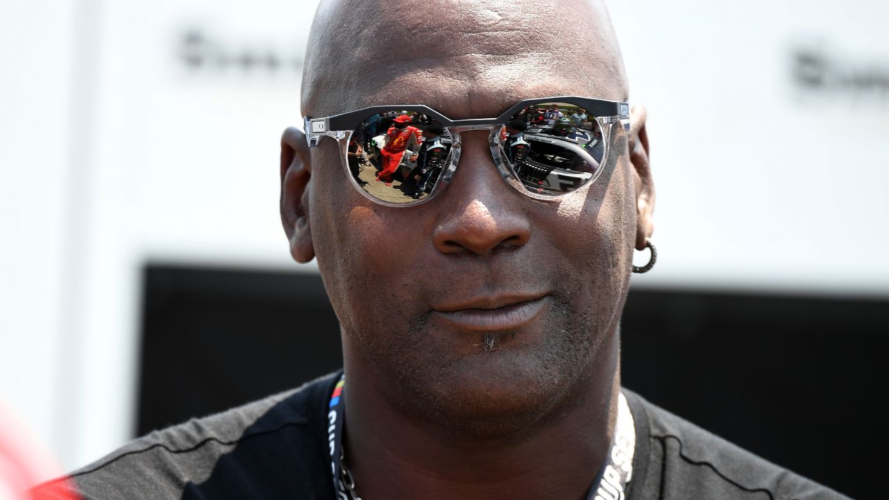 Having Defended Michael Jordan's $17,286,153 Mistake, Gilbert Arenas Reveals MJ's Motive For $3,000,000,000 Move