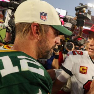 "Aaron Rodgers Didn't Want to Have Shadow of Tom Brady": NFL Twitter Theorizes Jets QB Was Scared of Joining the Patriots