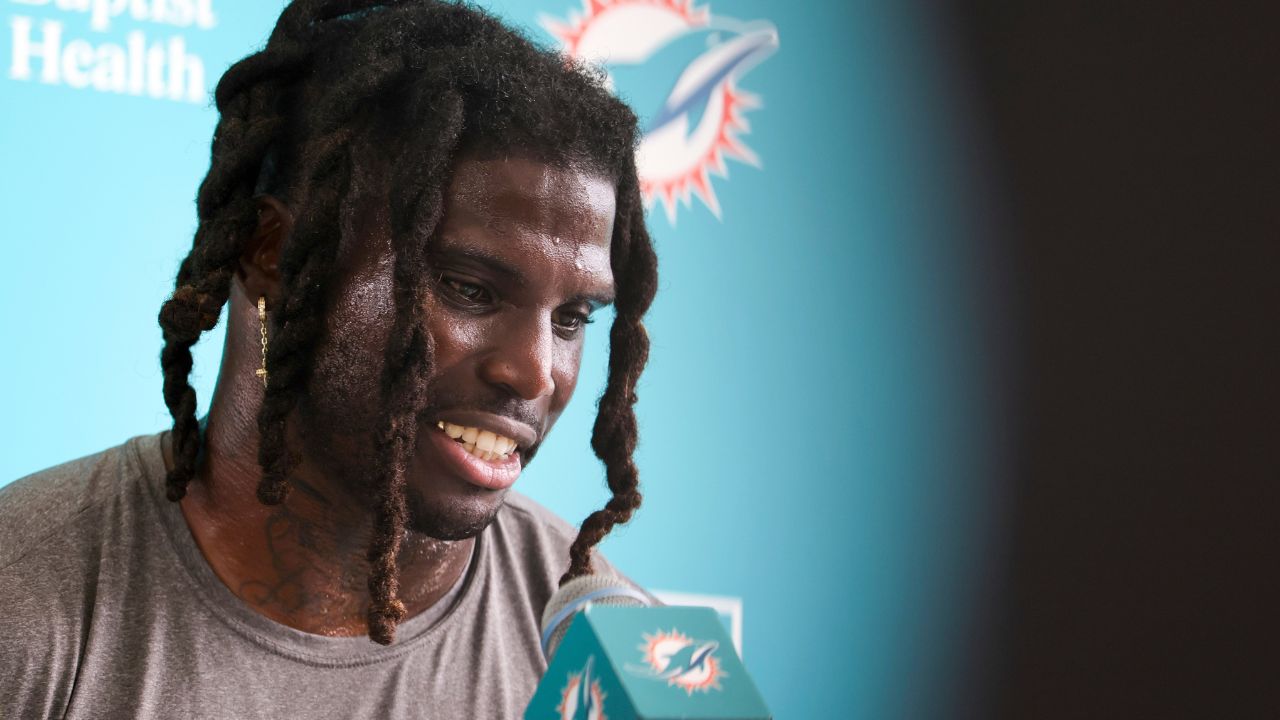 My Mom, She a Bulldog": Tyreek Hill Fulfills His Mom's TD Request, Despite Running the Risk of Getting Penalized