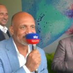 Nasser Hussain Smacks Mark Butcher On Head After He Mentions His Low-Bounce LBW Dismissal [WATCH]