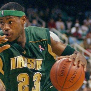 Astonished At 18 Y/o LeBron James Jumping Over 6'5 Players, $60,000,000 Worth Star Compared Lakers Star To Michael Jordan And Julius Erving