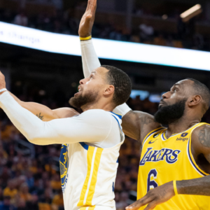 Stephen Curry Gives One-Word Answer About Relationship With LeBron James Over $470,000,000+ NBA Career