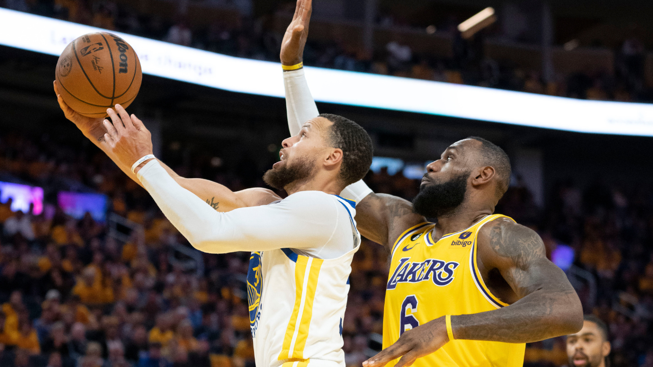 Stephen Curry Gives One-Word Answer About Relationship With LeBron James Over $470,000,000+ NBA Career