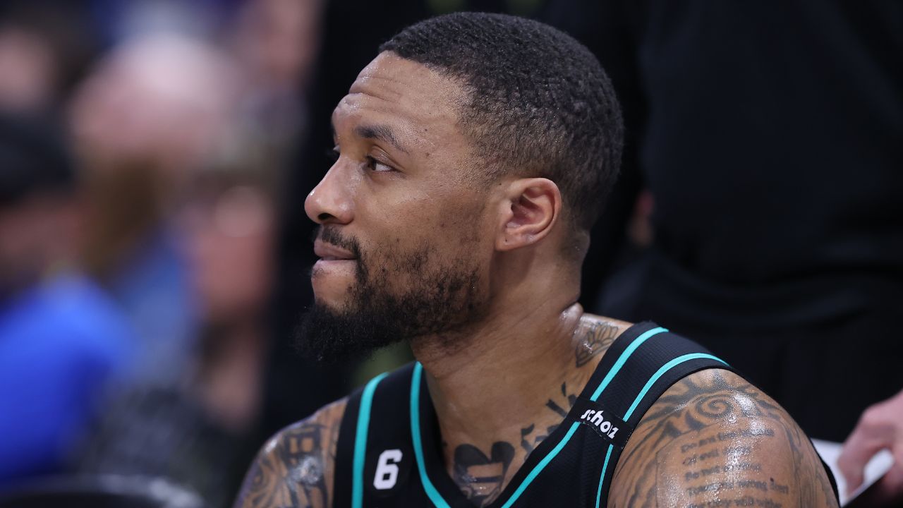 Guaranteeing Damian Lillard $449,910,157, Controversial Take By Redditor States Blazers Should Trade 'Entitled All Star' Wherever They Want
