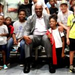 Pegged Into The 'Mean Guy' Persona, Charles Barkley Told A 4 Year Old Girl She Had Nothing To Worry About: "Not Till 7:30"