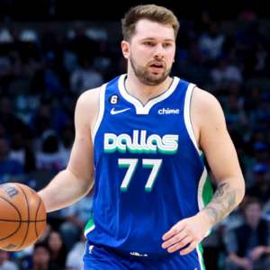 Luka Doncic Flexes 'Peak Shape' On IG Amid Viral Video Showcasing Clumsy Workout Alongside Stephen Curry