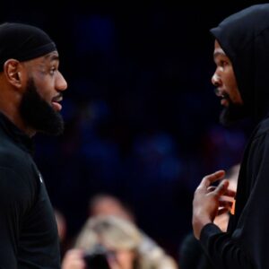 "The $400,000,000 Club": LeBron James And Kevin Durant Tower Over NBA Superstars, Earning Millions More Than Anyone In NBA History Through 2030