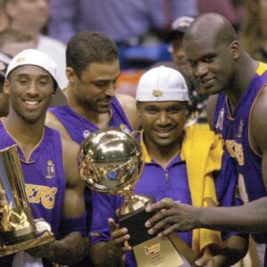 Despite ‘Volleyball-Sized Ankle’, Kobe Bryant Reassured Shaquille O’Neal While Leading Lakers to Game 4 Win in the 2000 NBA Finals: “I Got This Big Fella!”