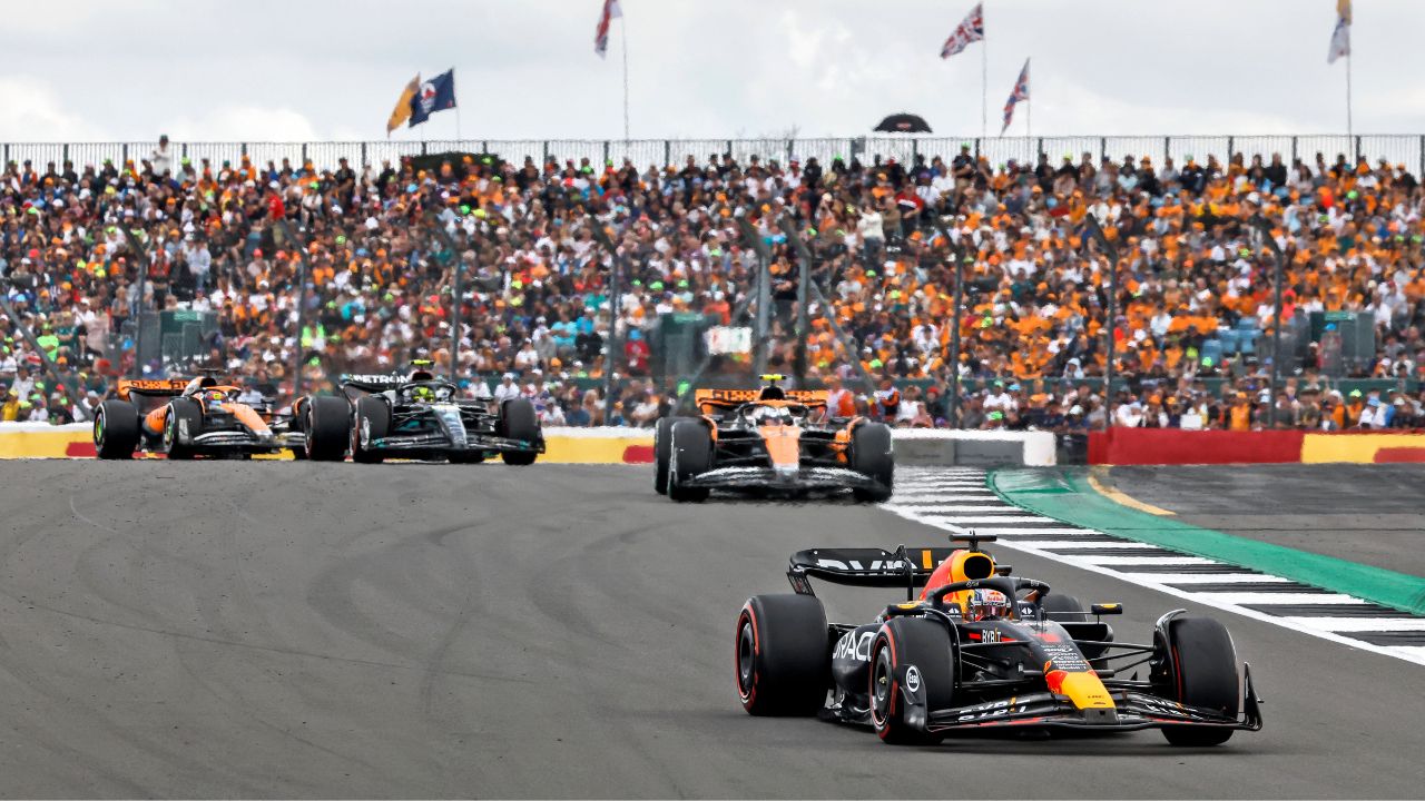 Red Bull Ends Lewis Hamilton's DRS Suspicions as Unbeatable RB19 Set to Comeback With Mammoth Advantage