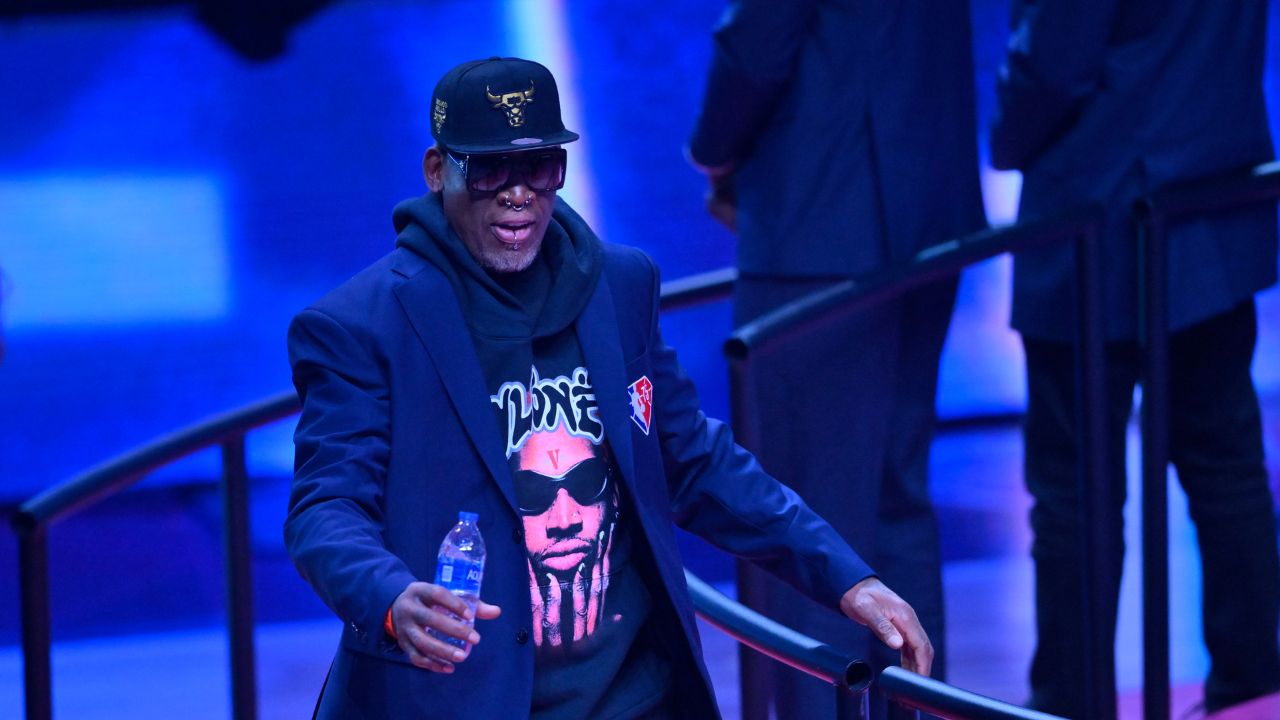 'Settling' For $80,000 Ring, Dennis Rodman Had Second Doubts About Marrying Carmen Electra 9 Days Before Filing For Annulment: "Get On With This Bulls**t"