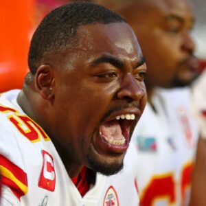Chiefs Chris Jones Lashes Out At Those Who Gave His Owner An F Grade