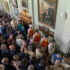 WATCH: Security Pulls Back Usman Khawaja And David Warner From Lord's Long Room Members