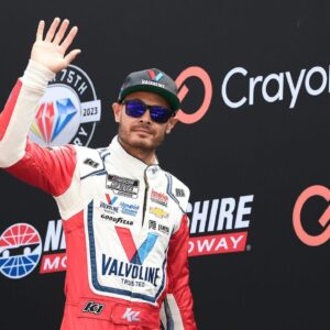 Hours After Qualifying in 6th Place at INDY, Kyle Larson Wins $180,000 in Knoxville