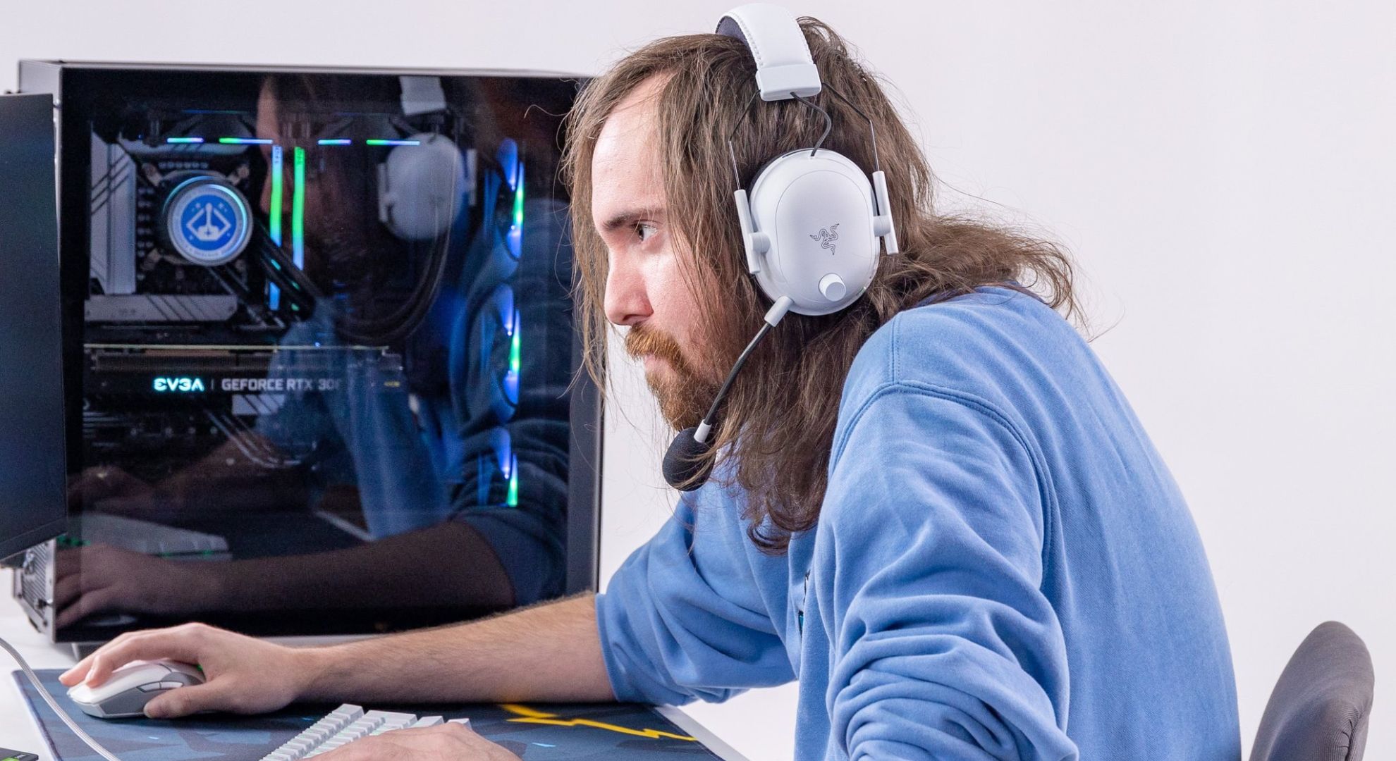 Asmongold states no one should be banned