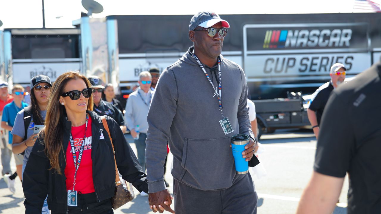 Having Netted a ‘Neat’ $2,000,000,000 Profit, Michael Jordan Spotted on a ‘Getaway’ With Wife Yvette and Twins