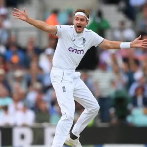 How 6'5'' Tall Stuart Broad Is Advantageous As Compared To Other English Fast Bowlers
