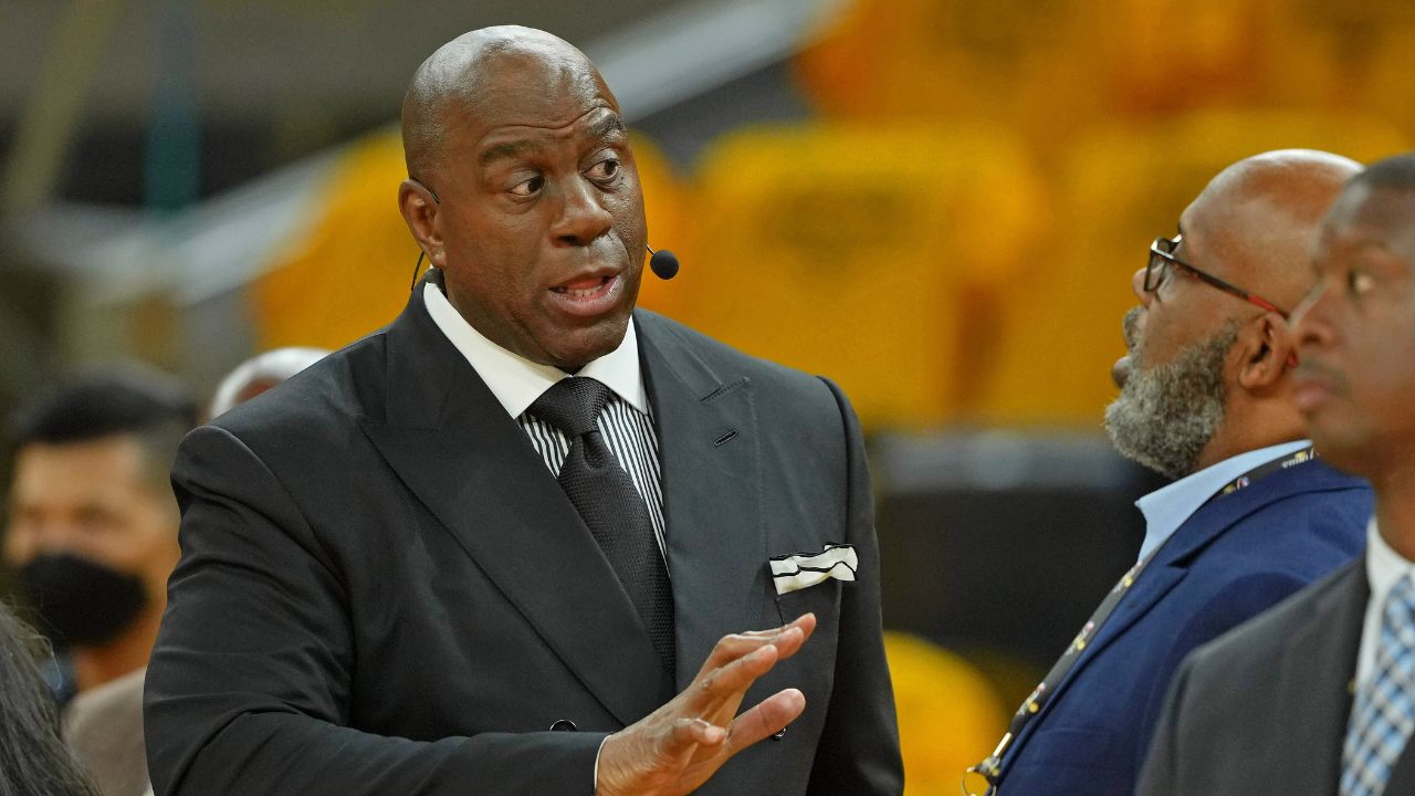 35 Years Before Donald Sterling's Disgraceful $2,500,000 Scandal, Magic Johnson Was Taken To His Home By Lakers Owner: "I'd Never Seen The Ocean Before"