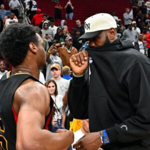 Witnessing $1 Billion Worth LeBron James Hilariously 'Cheap Out' On Snacks, Bronny James 'Clowns' On His Father On Social Media
