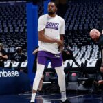 "These Balls**k Sports Knockoffs Be Having Y'all In A Major Chokehold": Kevin Durant Goes On Massive Twitter Tirade Against NBA Fans