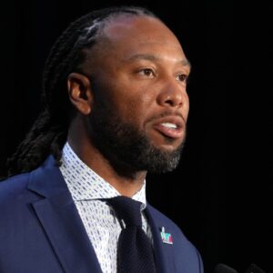 In 5 Years Time, Larry Fitzgerald Made a $15,000,000 Profit by Selling His Paradise Valley Mansion