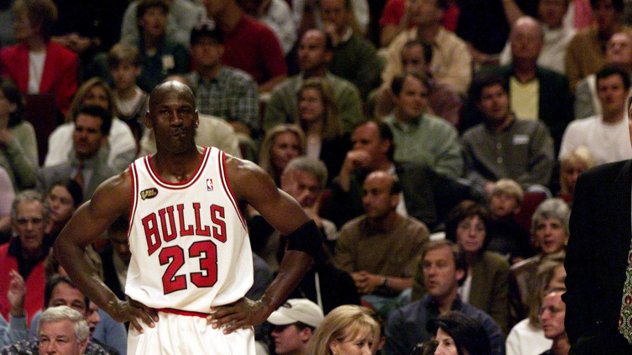 How a Retired Michael Jordan Threatened Bulls Players About Returning While 'Torching' Them