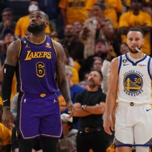 Dodging Near $100,000,000 In Losses, LeBron James Raked In $28,400,000 More Than 2nd Highest Earner Stephen Curry In 2022